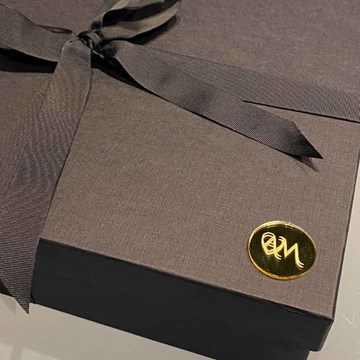 caixa presente personalizada preta tamanho 2